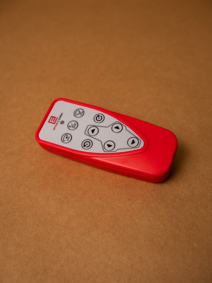 Imagem de https://cdn.interago.com.br/img/jpg/w_0_q_8/327/mc/Páginas/02. Produtos/Acessórios/CONTROLE REMOTO - EG2
